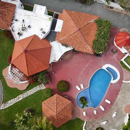Mia Nueva Gorgona Otel Dış mekan fotoğraf