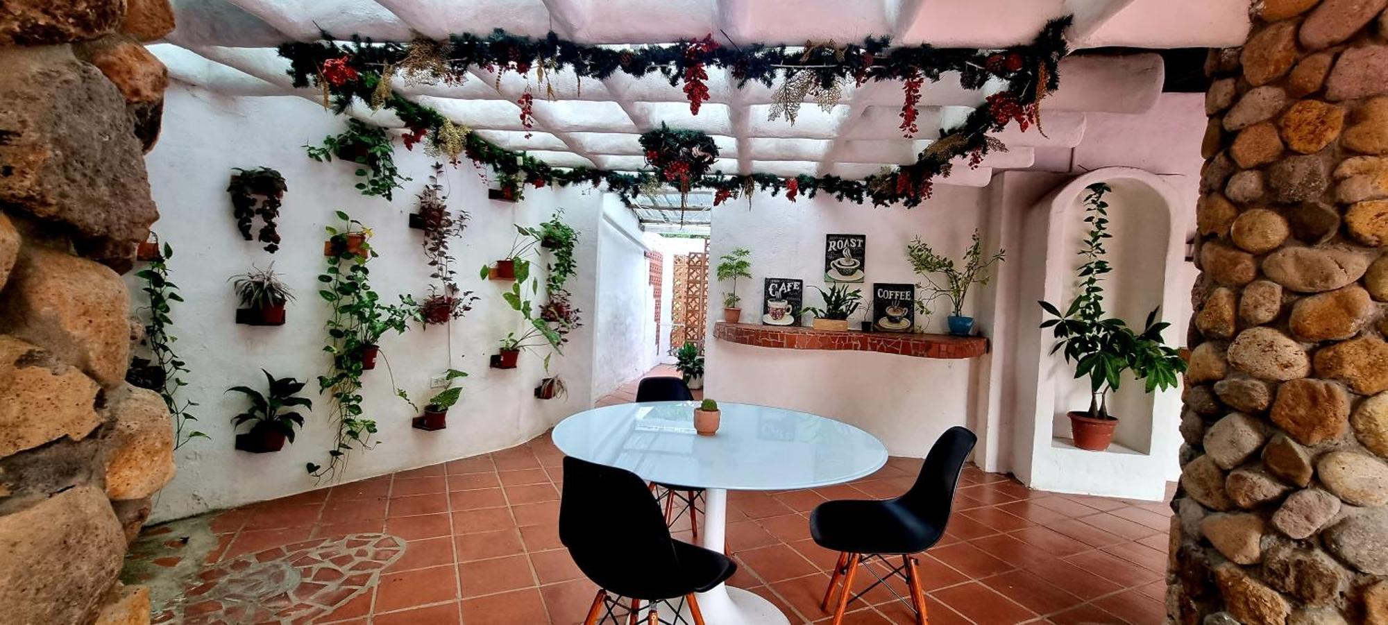 Mia Nueva Gorgona Otel Dış mekan fotoğraf