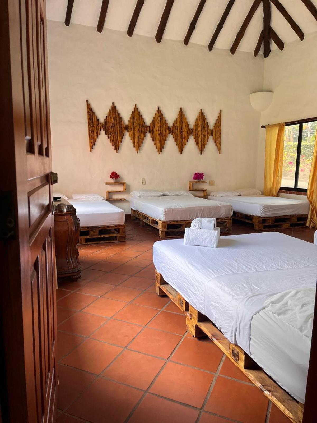 Mia Nueva Gorgona Otel Oda fotoğraf